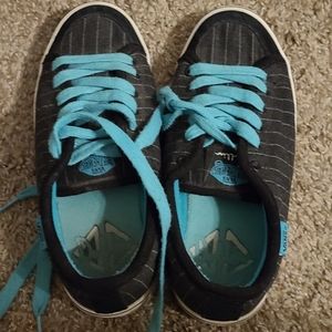Women's Vans size 7